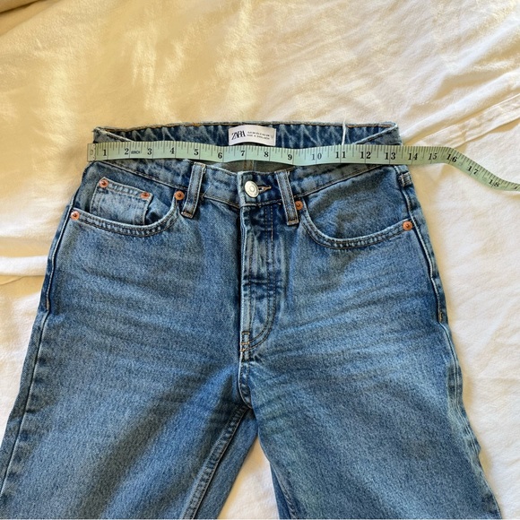 Zara Rigid Denim Jeans - Picture 4 of 6